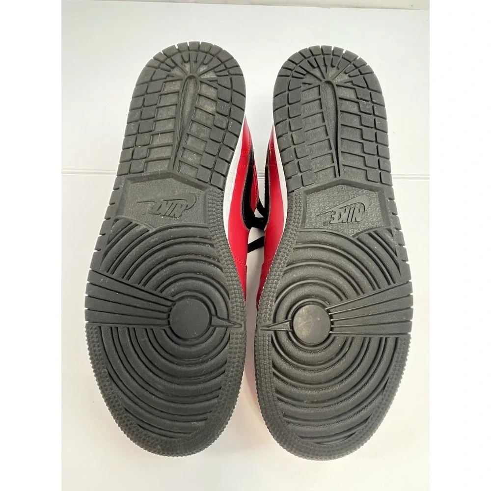 Nike Air Jordan 1 Low Reverse Bred Pebbled Swoosh Size 6.5Y 553560-605